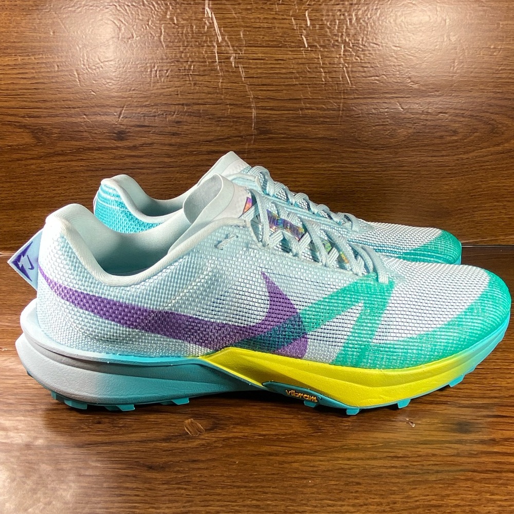 Nike Kiger 10 mens shoe size 13
